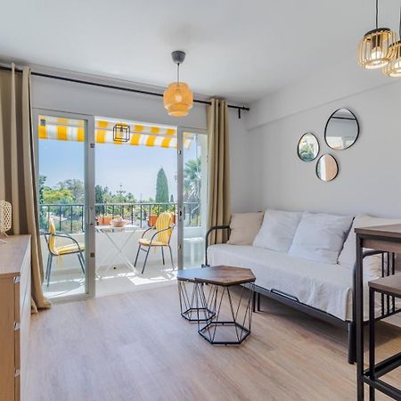 Guestready - Chasing The Sun In Malaga Apartment มาร์เบยา ภายนอก รูปภาพ