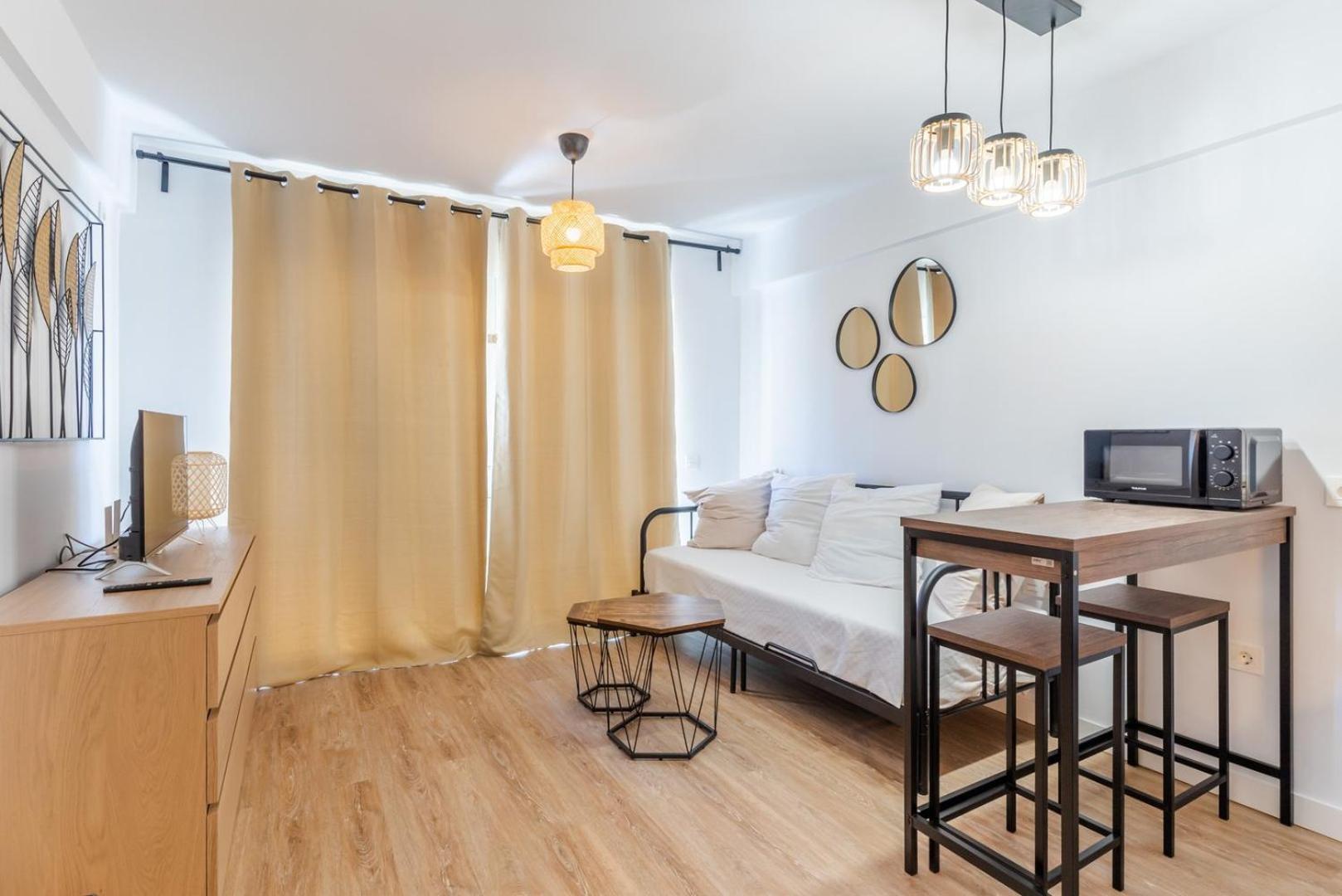 Guestready - Chasing The Sun In Malaga Apartment มาร์เบยา ภายนอก รูปภาพ