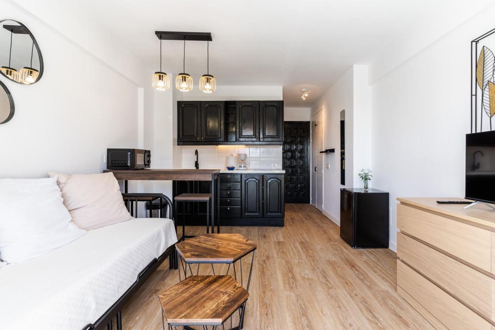 Guestready - Chasing The Sun In Malaga Apartment มาร์เบยา ภายนอก รูปภาพ