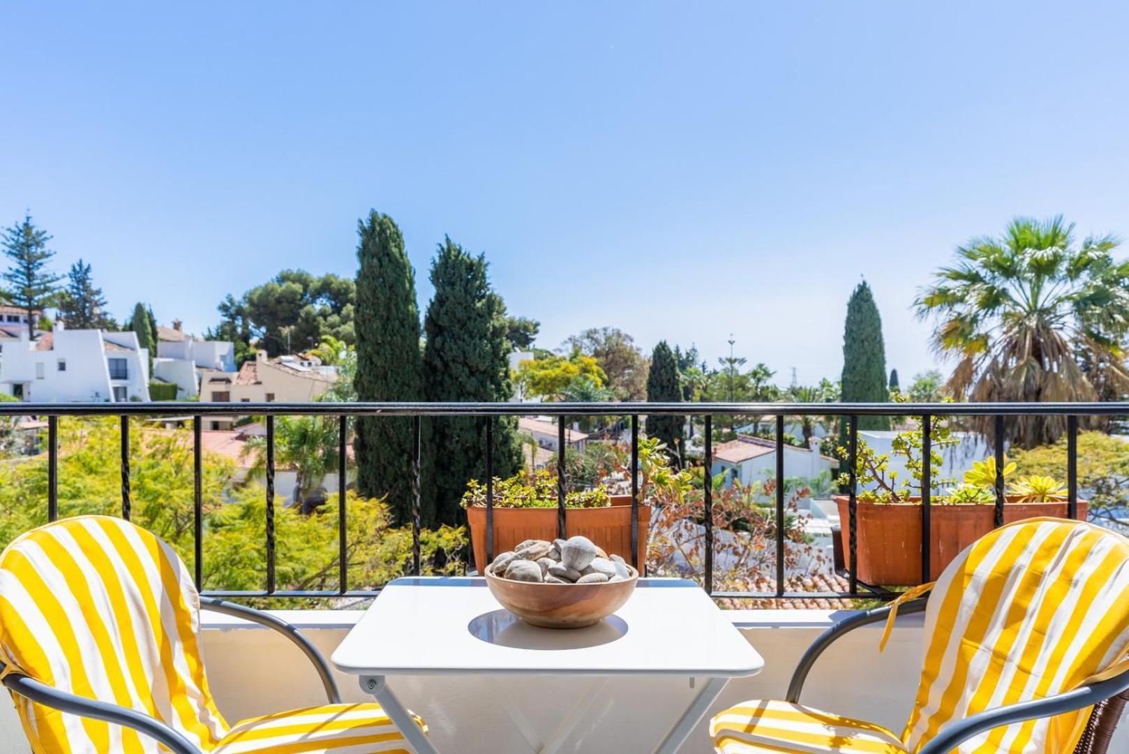 Guestready - Chasing The Sun In Malaga Apartment มาร์เบยา ภายนอก รูปภาพ